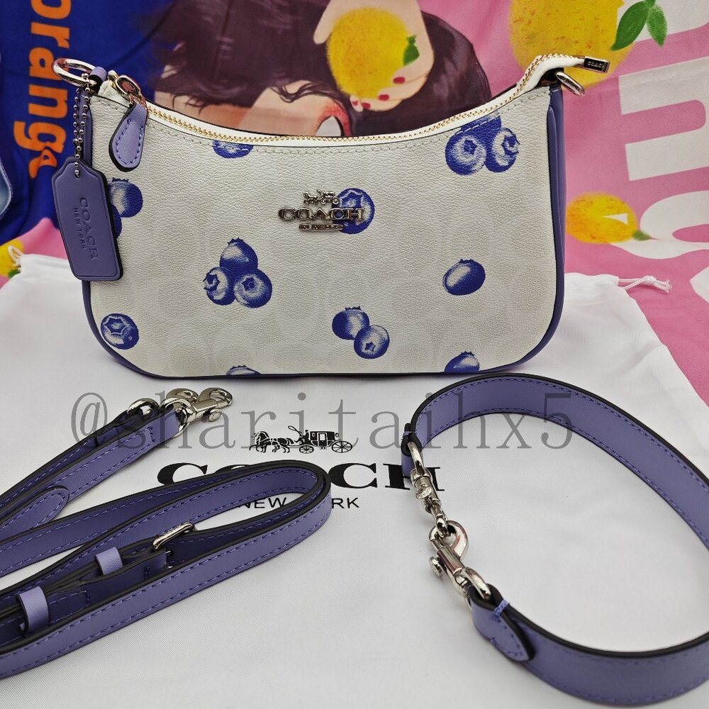✨✨Coach Teri Shoulder Bag blueberry white blue